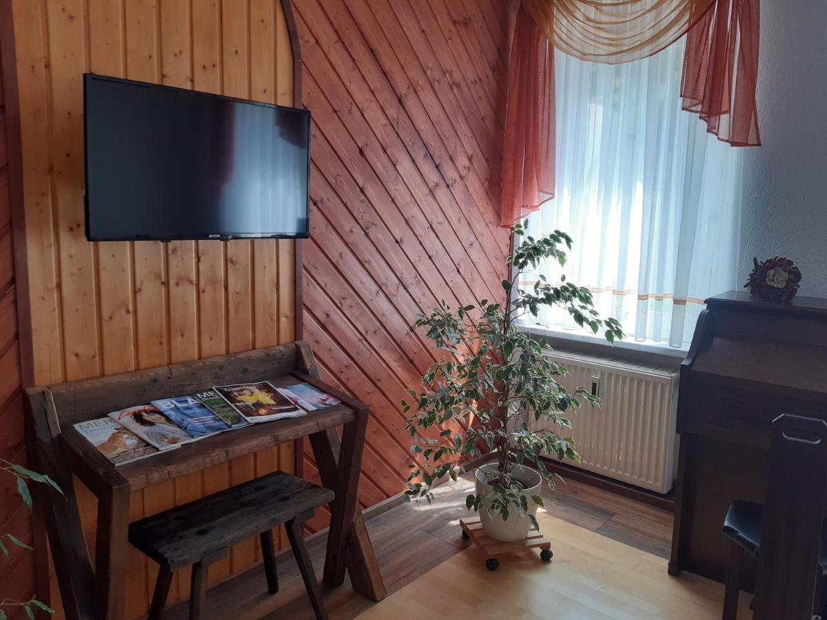 Ferienwohnung Weiss アウエ エクステリア 写真
